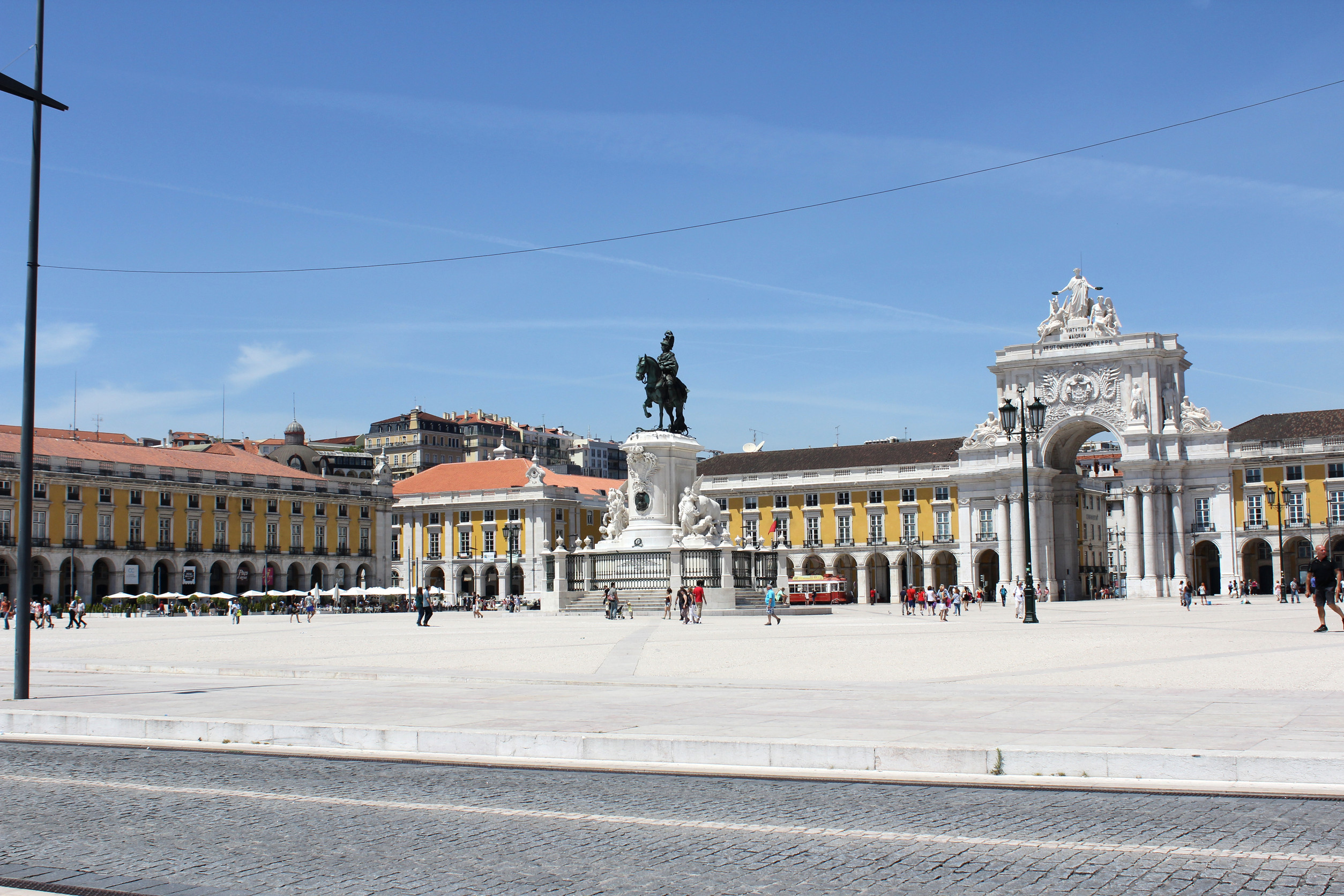 de abril in lisbon portugal picturesque skyline with beautiful