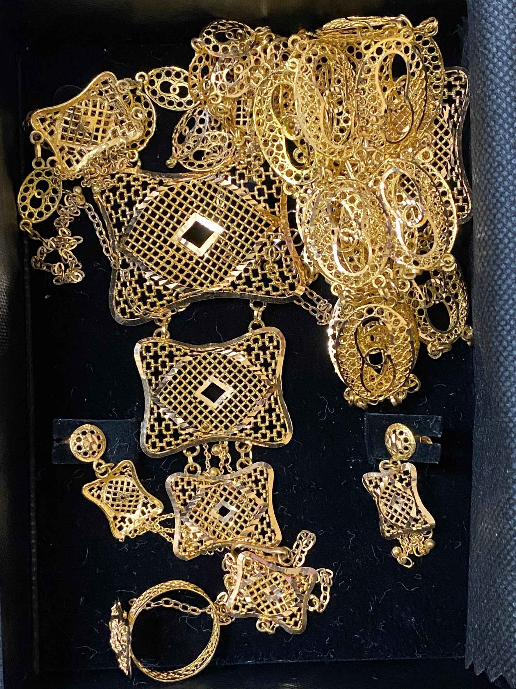 Kuwaiti Gold Jewellery